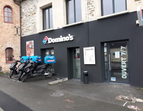 2022_Domino's_Pizza_Noyal_sur_Vilaine_Pays_de_Châteaugiron_Tourisme