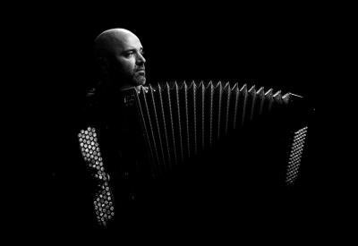 ACCORDEON_1_B_W_Lionel_Suarez_(c)_GERALD_FLEURY[1]