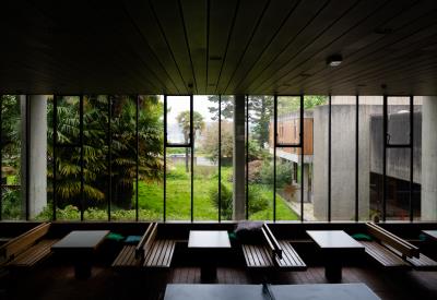 Portrait de Régis Bonnet à l'Auberge de jeunesse du Moulin Blanc