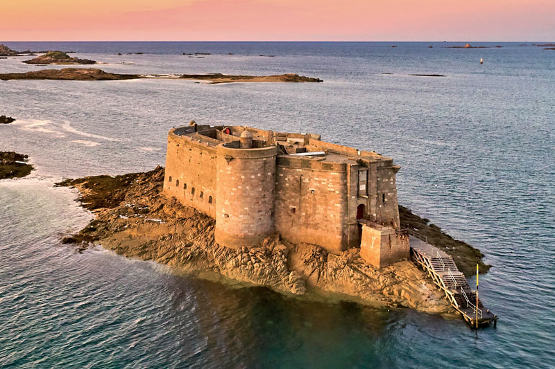 Chateau Du Taureau Plouezoc H Brittany Tourism