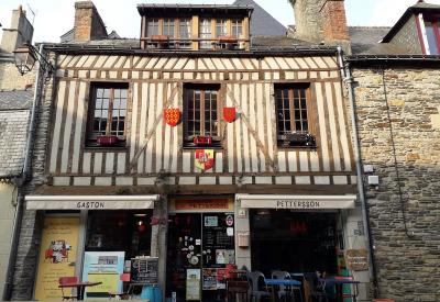 Café Gaston et Pettersson - Josselin - Morbihan