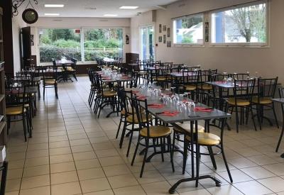 Restaurant ouvrier - le D8 - Monterrein - brocéliande