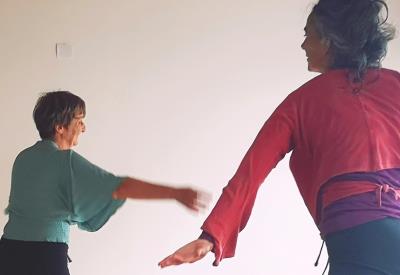 mouvement sensoriel et danse improvisée
