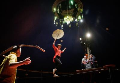 Le-Cabaret-Renverse-©-Ruben-Silozio-3-885x520