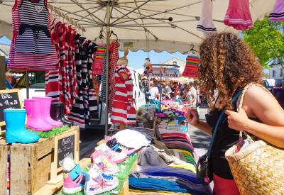 Marché été - Pont l'Abbé - Pays Bigouden - Bigoudenjoy