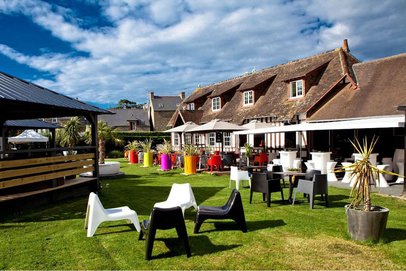 ©Tous droits réservés