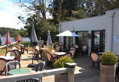 crêperie du lac - terrasse - lac au Duc - Taupont - Morbihan