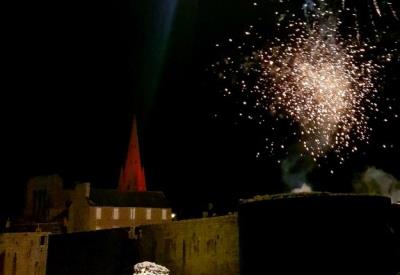 Feu d'artifice de Noël à Guingamp