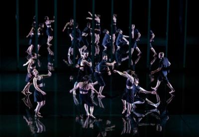 les-yeux-fermes-credit-justapics-885x520