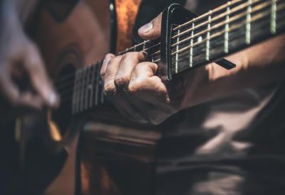 musique guitare  - Pont -l'Abbé - Pays bigouden 