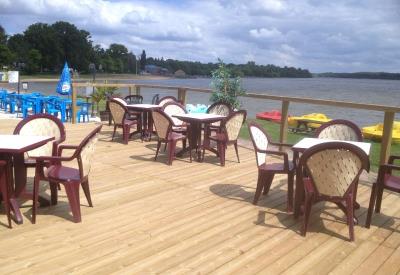 crêperie du lac - terrasse - lac au Duc - Taupont - Morbihan