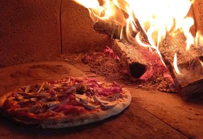 le trait d'union - pizza au feu de bois - Ploërmel