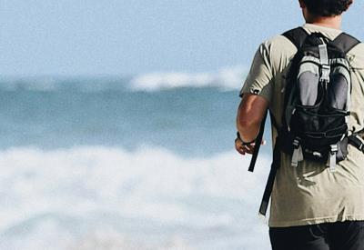 Coureur sur une plage