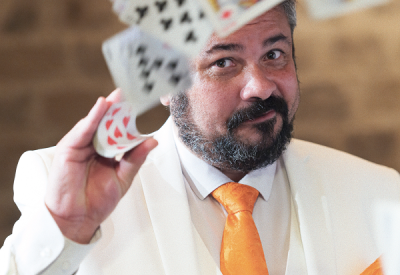 valjemiflo 210706.Portrait-Magicien-couleur.01.MC_-scaled (1)